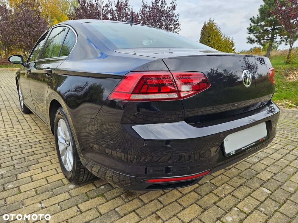 Volkswagen Passat 1.5 TSI EVO Business - 9