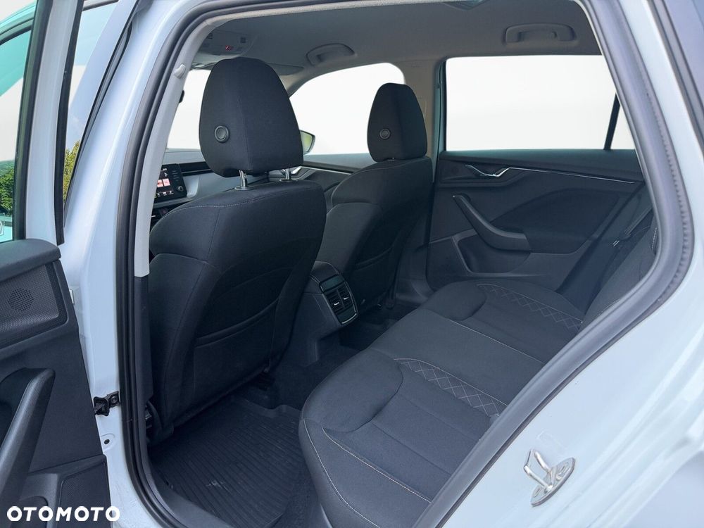 Skoda Kamiq 1.5 TSI Ambition - 32