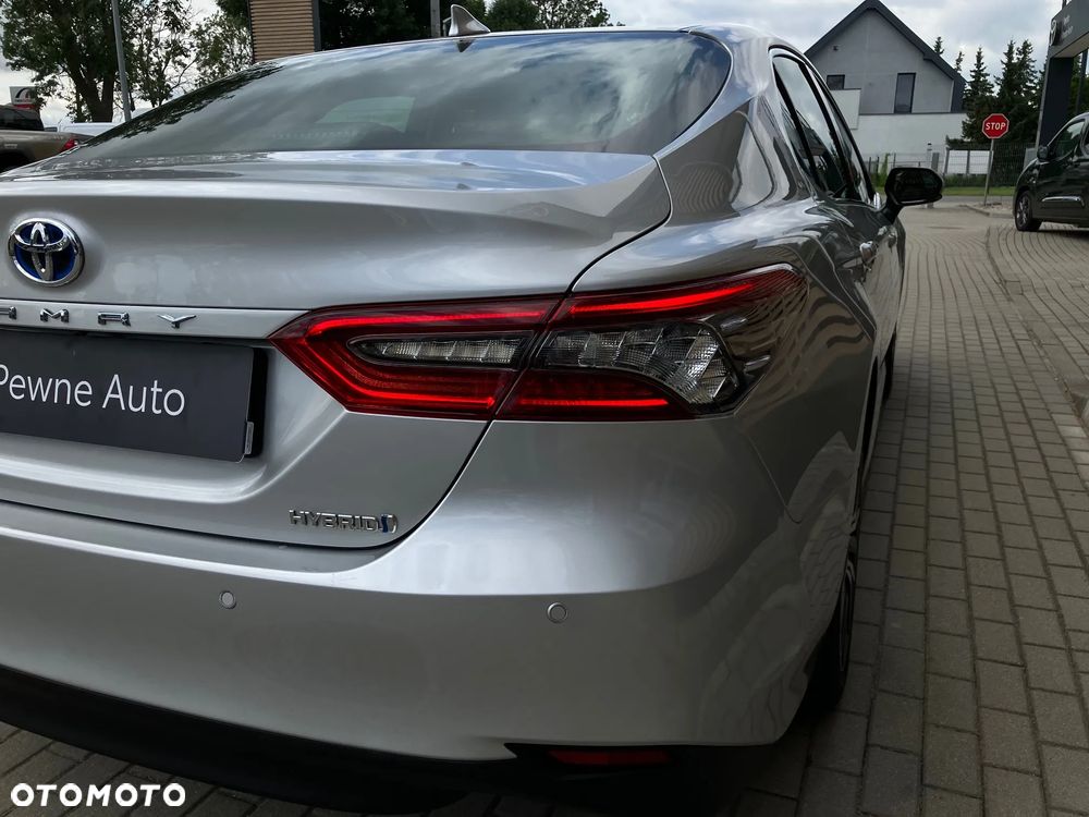 Toyota Camry 2.5 Hybrid Executive CVT - 8