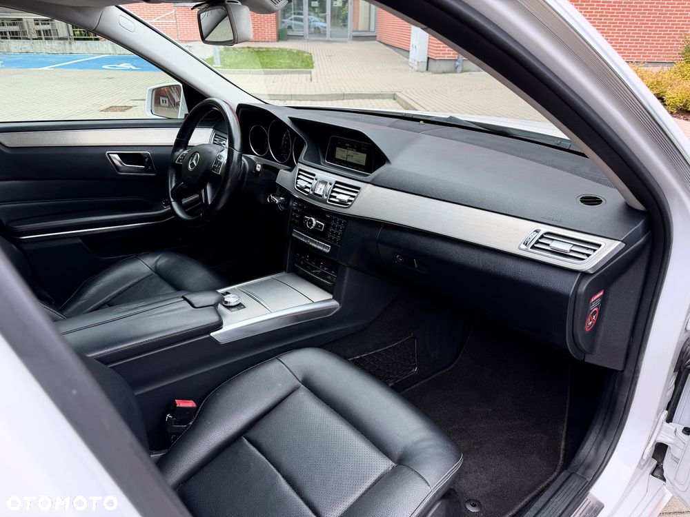 Mercedes-Benz Klasa E 220 BlueTEC 9G-TRONIC Avantgarde - 24