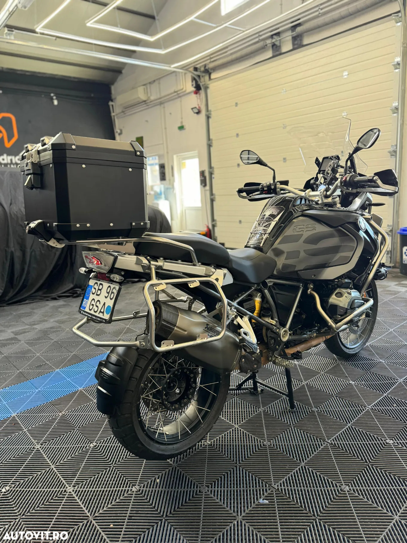 BMW R 1200GS LC Adventure Triple Black - 5