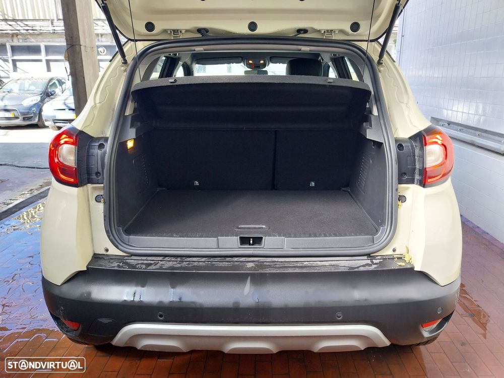 Renault Captur 1.5 dCi Exclusive - 11