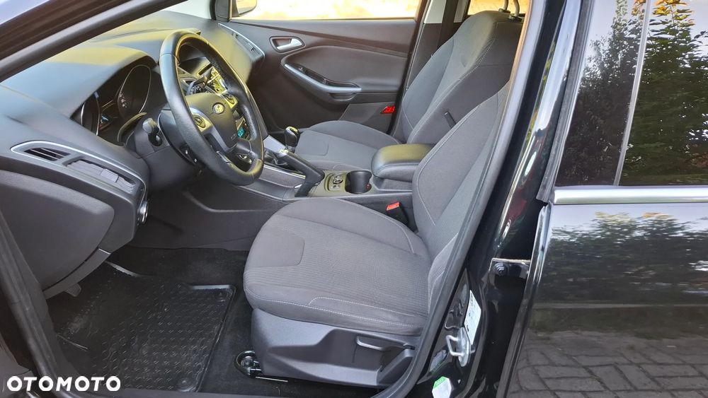 Ford Focus 1.0 EcoBoost Trend - 12