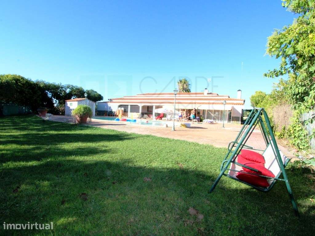 Quinta com moradia térrea T4, piscina com jardim, garagem e vinhas,... - Grande imagem: 2/42