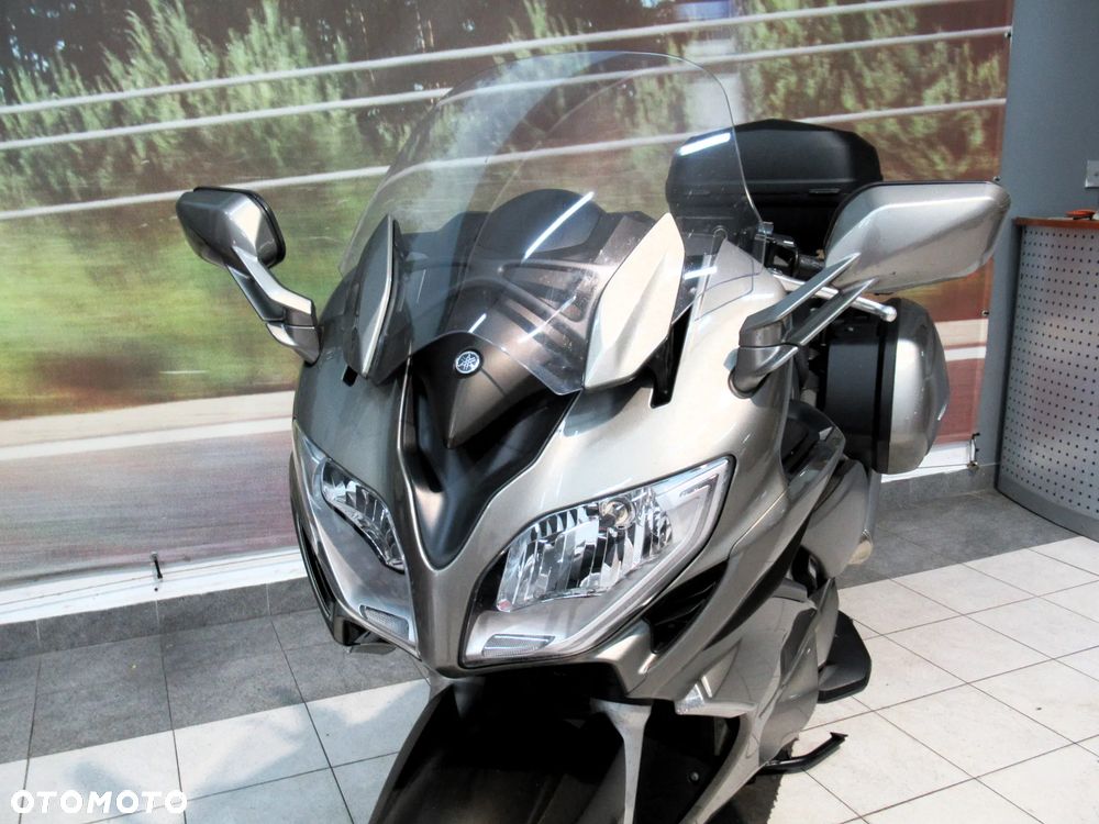 Yamaha FJR - 9
