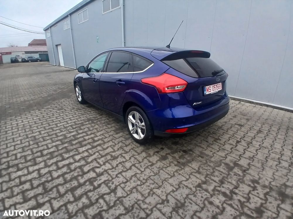 Ford Focus - 6