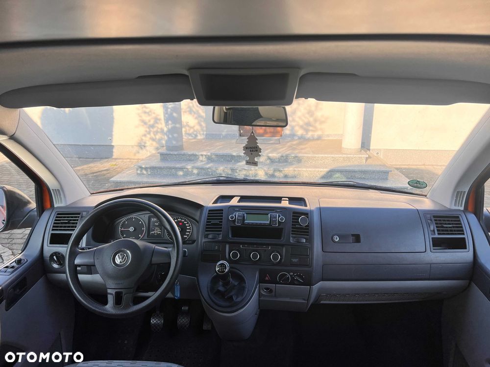 Volkswagen Transporter - 8