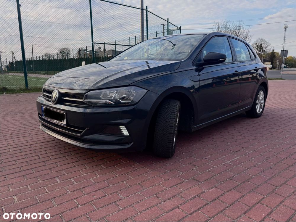 Volkswagen Polo - 1