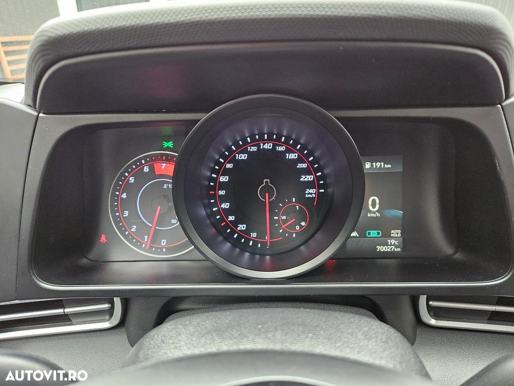 Hyundai Elantra 1.6 l 123 CP CVT Comfort - 14