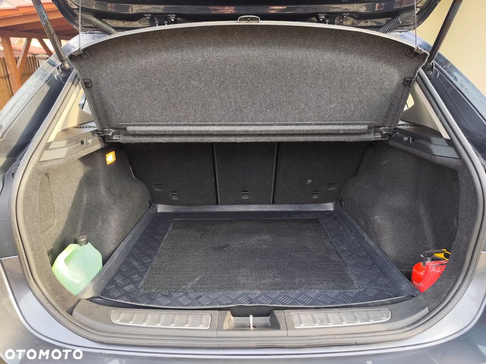 BMW X1 sDrive16d xLine - 17