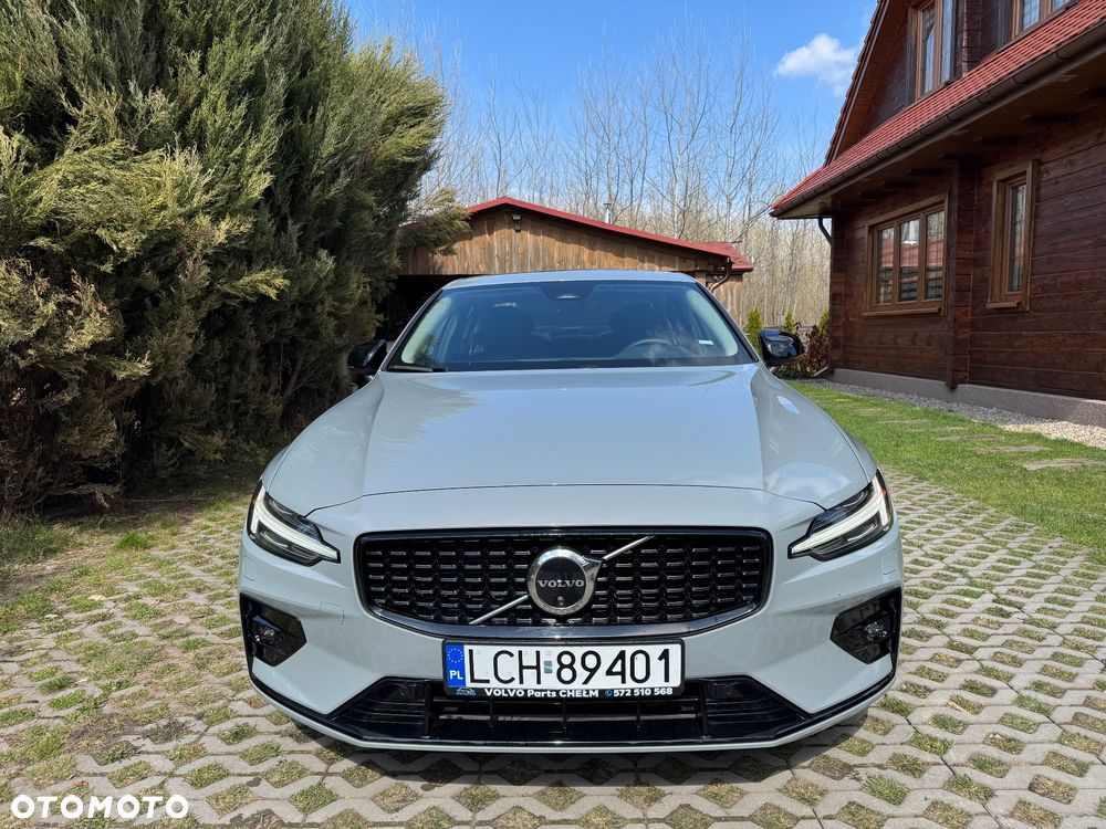 Volvo S60 B5 B R-Design - 2