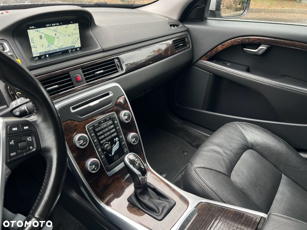 Volvo XC 70 - 26