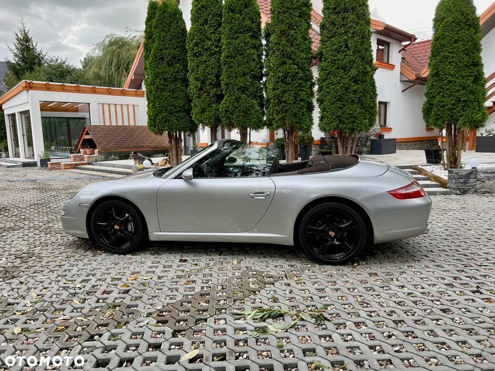 Porsche 911 Carrera - 15