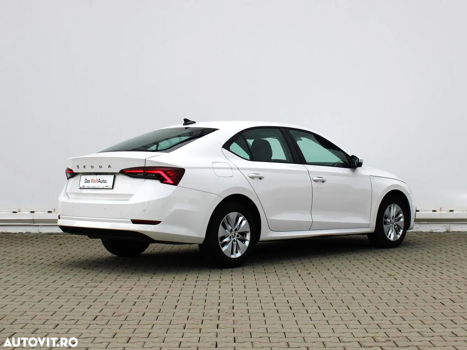 Skoda Octavia 2.0 TDI DSG Ambition - 5
