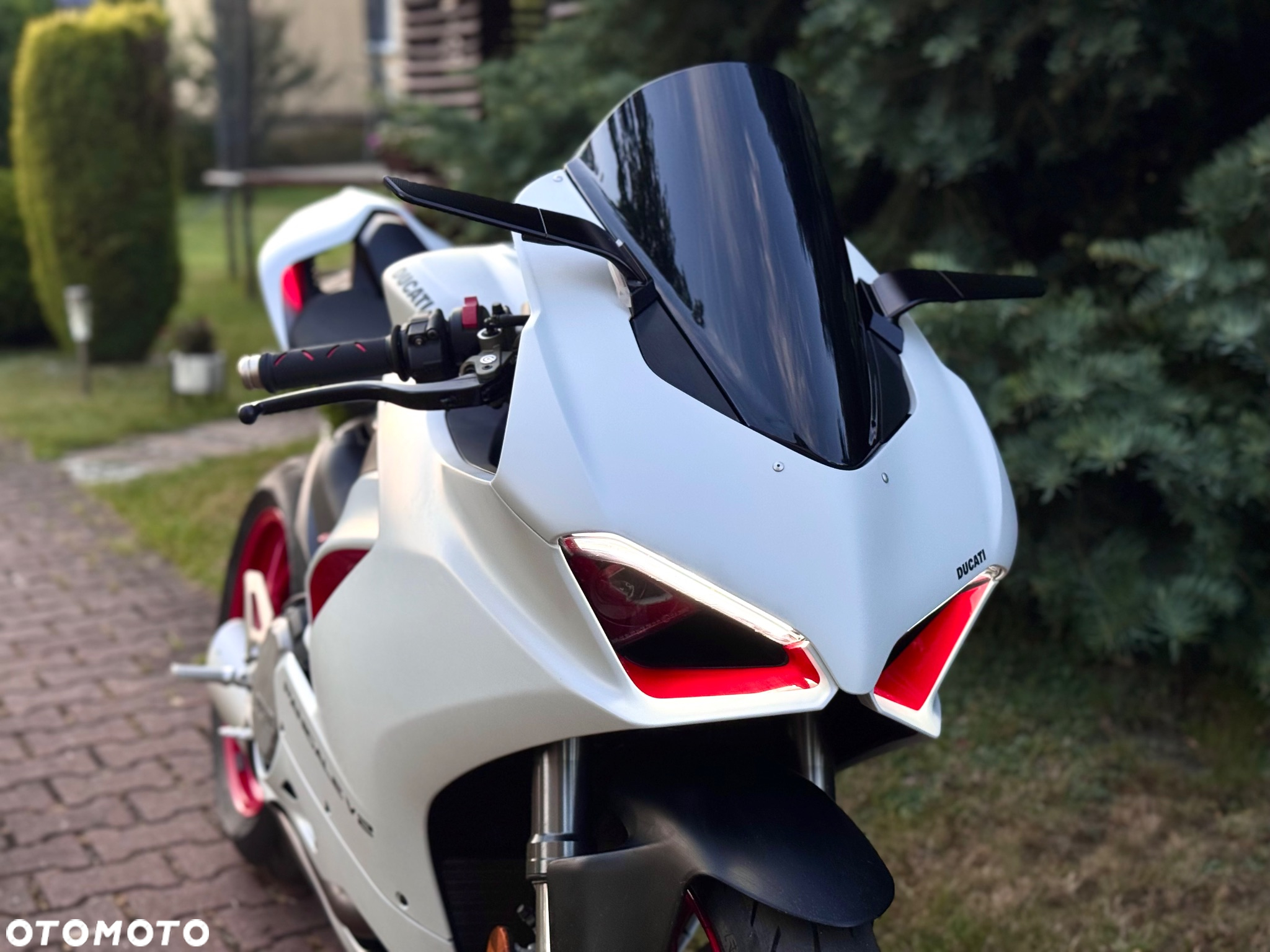 Ducati Panigale V2 - 2