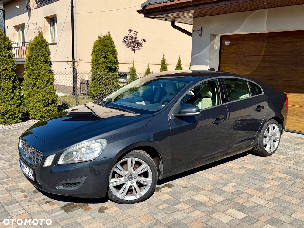 Volvo S60 2.0T Momentum - 1