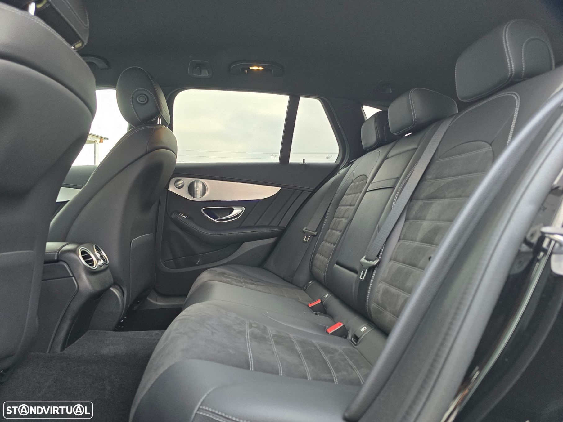 Mercedes-Benz C 220 d Station 9G-TRONIC AMG Line - 39