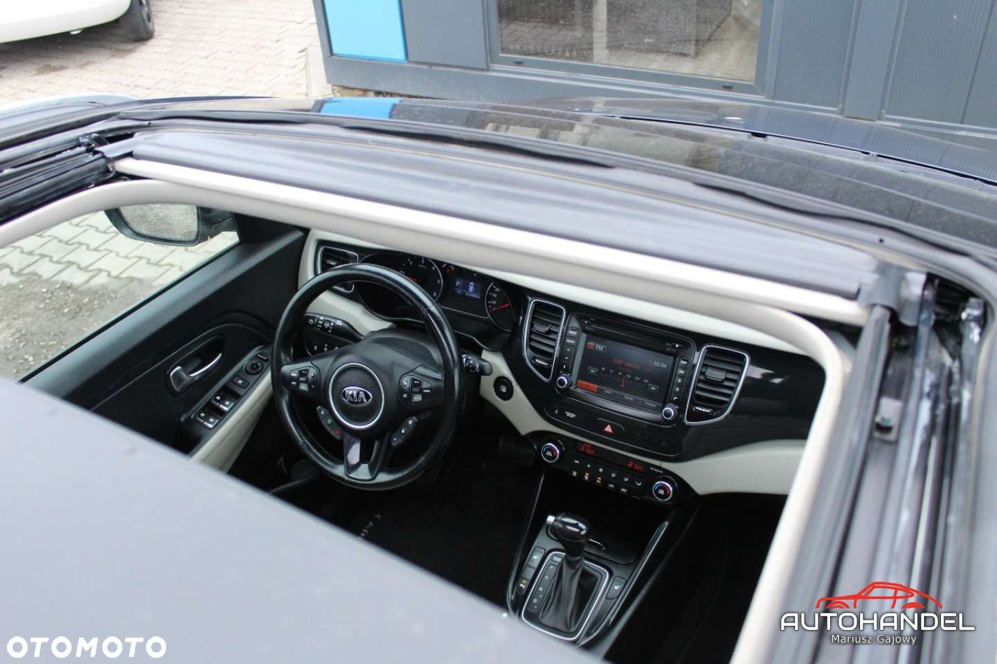 Kia Carens - 18