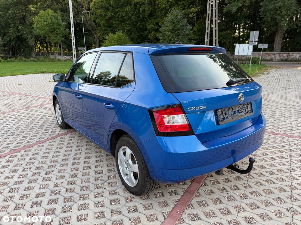 Skoda Fabia 1.2 TSI Active - 3