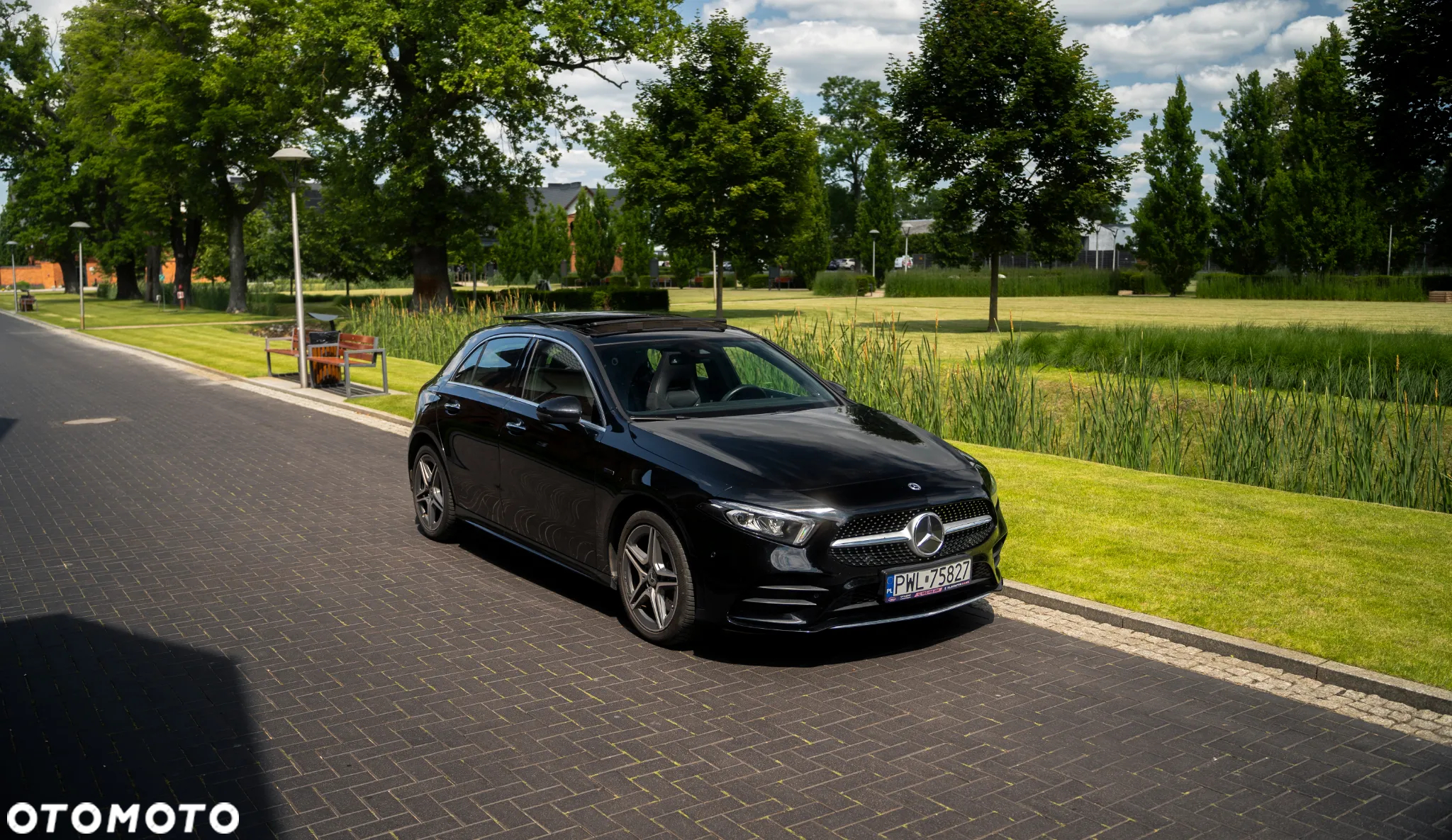 Mercedes-Benz Klasa A 250 e 8G-DCT AMG Line Advanced Plus - 3