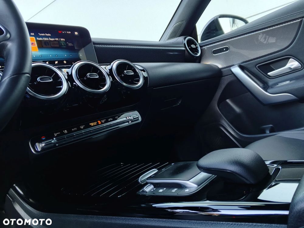 Mercedes-Benz CLA 200 7G-DCT Edition 2022 - 19