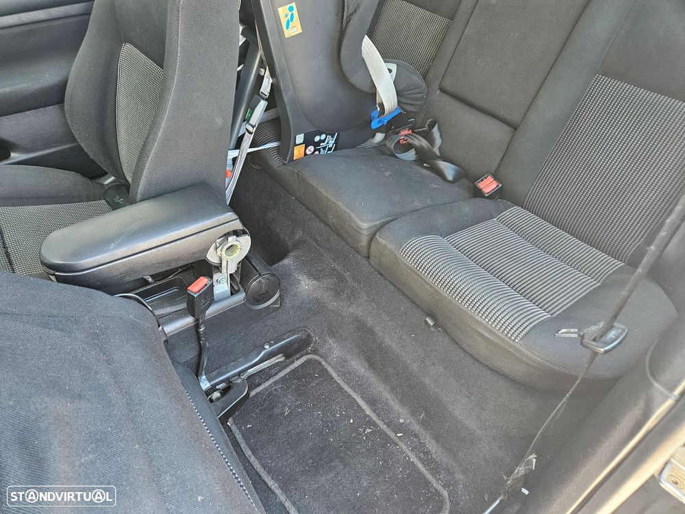 VW Golf 1.9 TDi Highline - 12