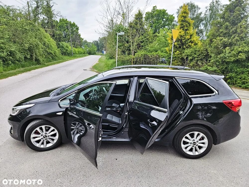 Kia Ceed 1.6 CRDi 136 ISG Spirit - 23