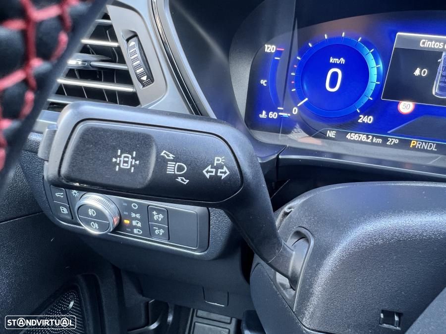 Ford Kuga 2.5 PHEV ST-Line X - 32