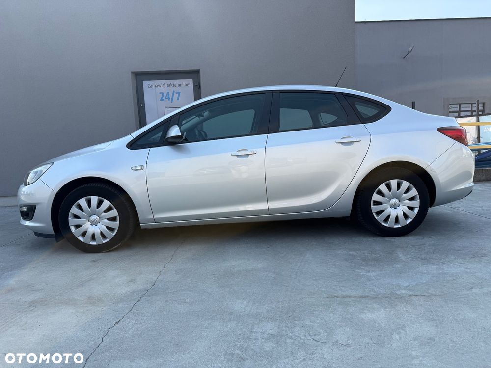 Opel Astra 1.6 Essentia EU6 - 3