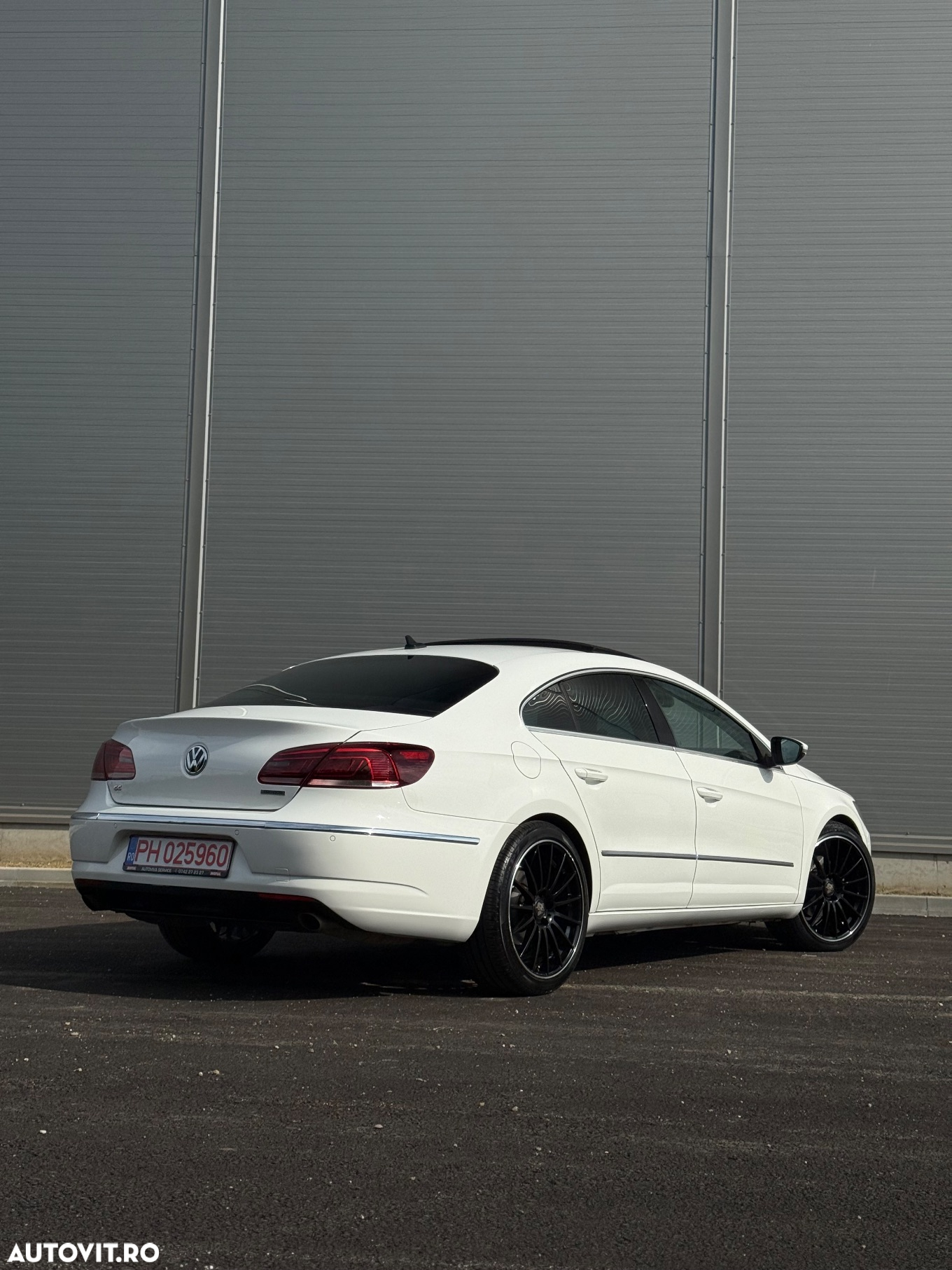 Volkswagen Passat CC 2.0 TDI 4Motion BlueMotion Technology DSG - 14