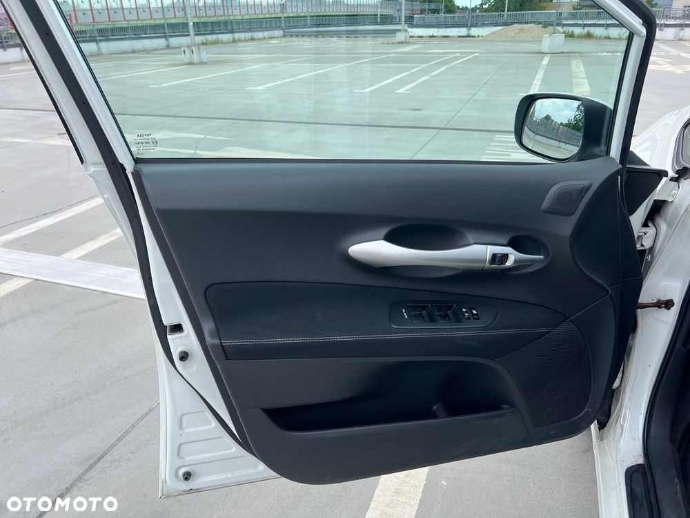 Toyota Auris - 11