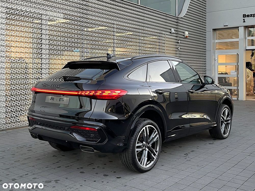 Audi Q5 Sportback - 6