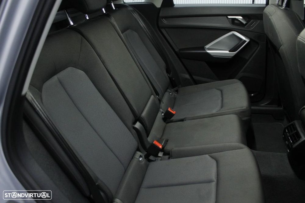 Audi Q3 45 TFSIe S tronic - 16