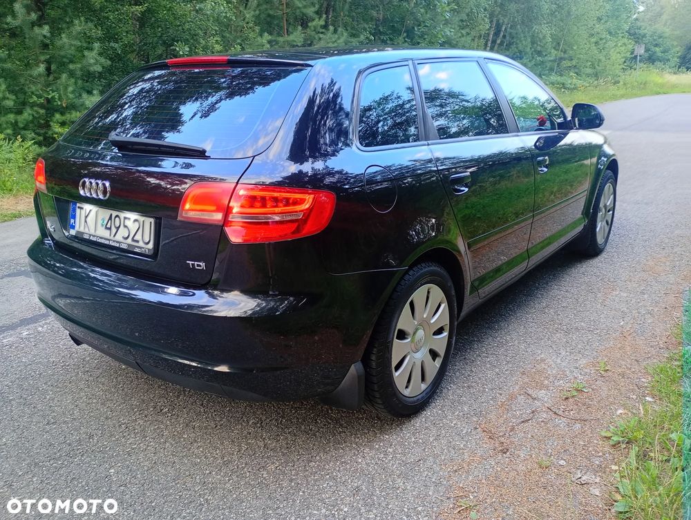 Audi A3 Sportback 1.6 TDI DPF Ambition - 3