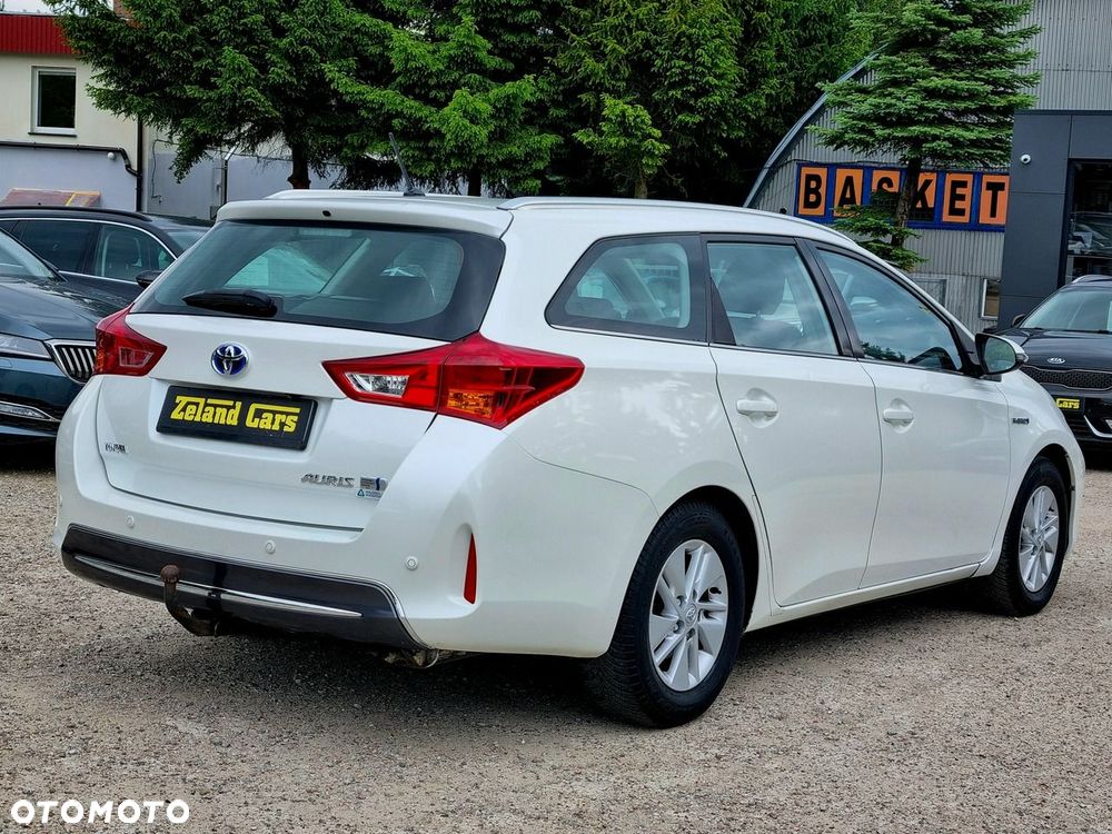 Toyota Auris Hybrid 135 Comfort - 5