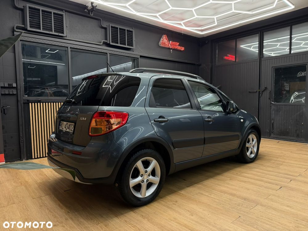 Suzuki SX4 1.6 GS / Premium - 20