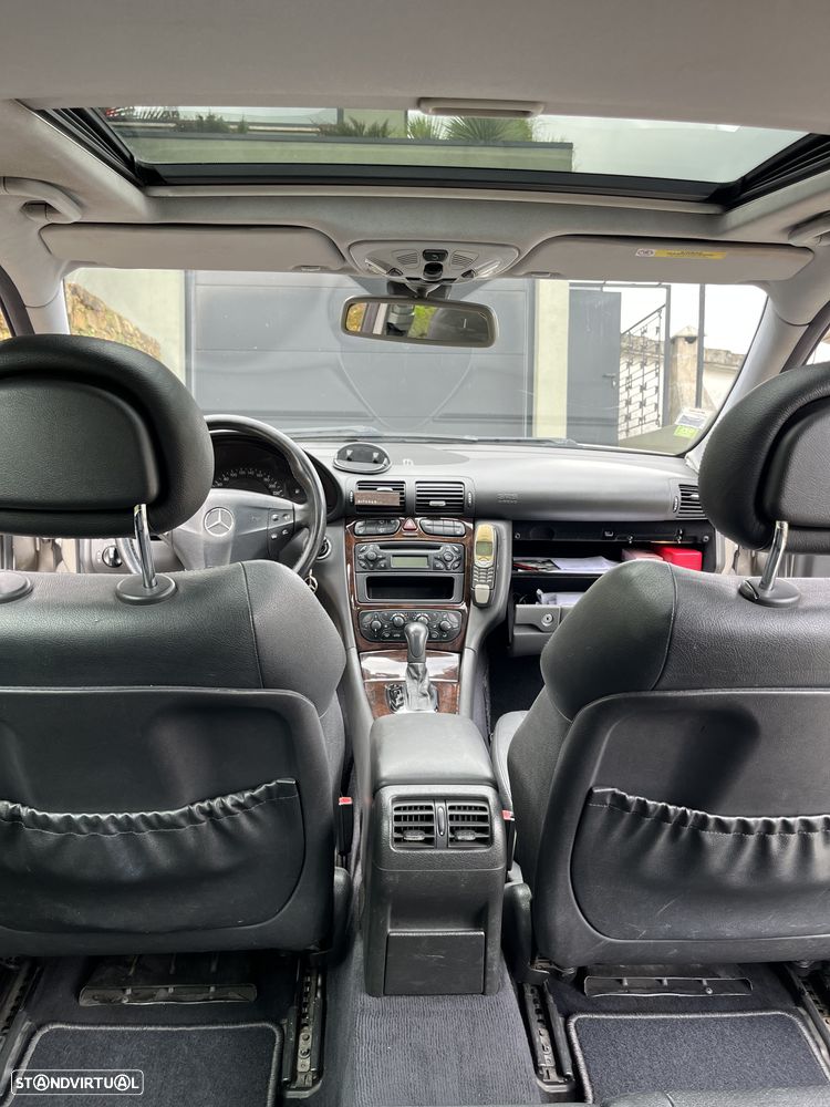 Mercedes-Benz C 200 K Elegance Aut. - 24