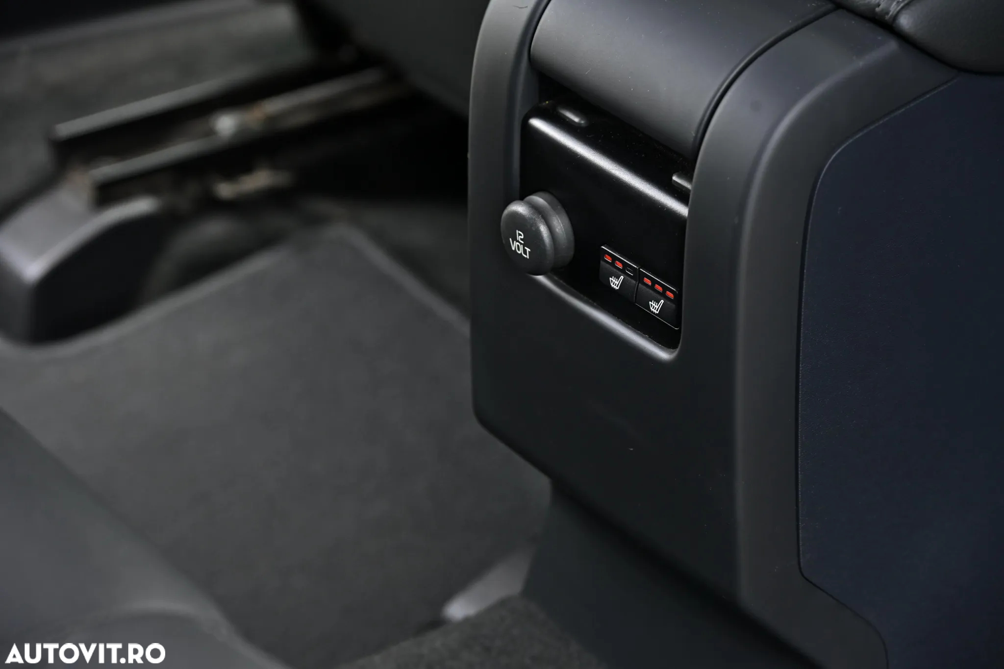 Volvo XC 60 D5 AWD Geartronic Summum - 19