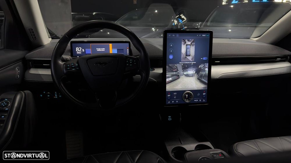 Ford Mustang Mach-E Standard - 26