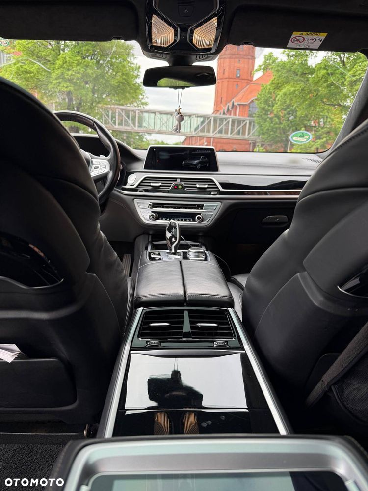 BMW Seria 7 750Ld xDrive - 22