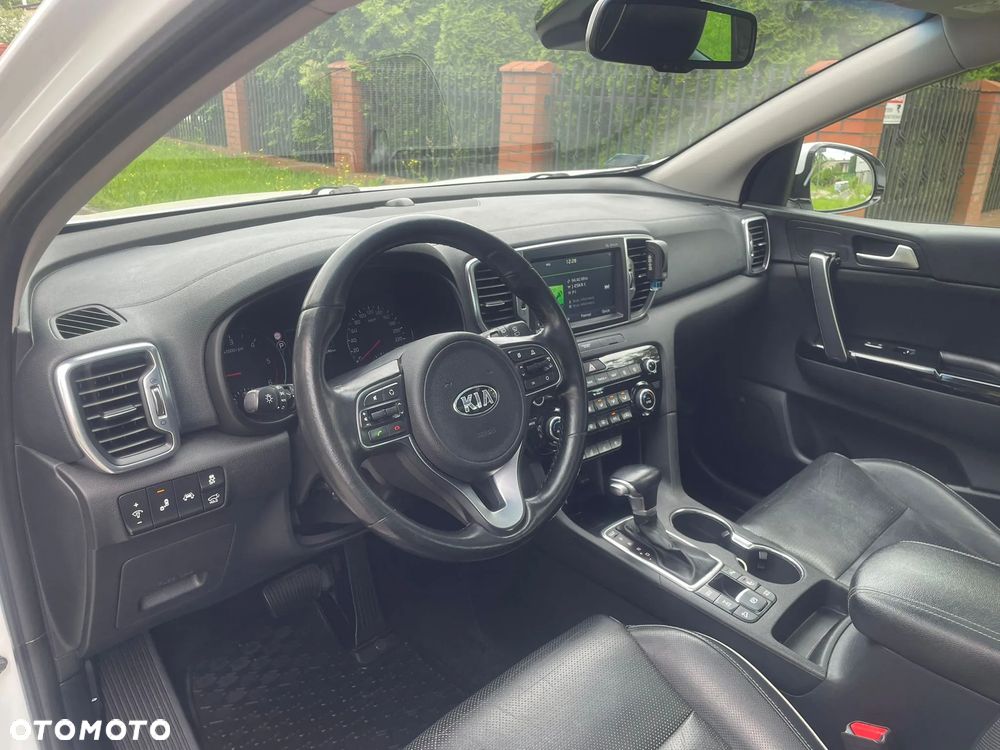 Kia Sportage 2,0 CRDI AWD Platinum - 30
