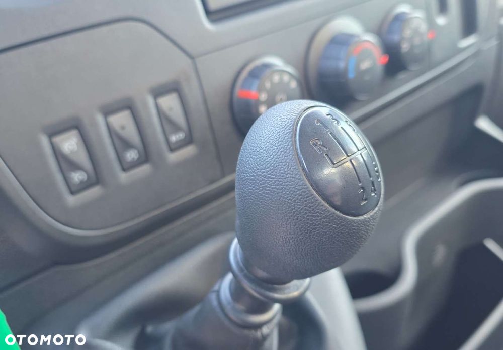 Renault Master - 18