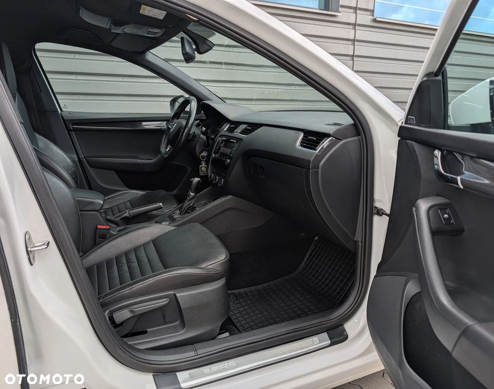 Skoda Octavia 2.0 TDI DSG RS - 7