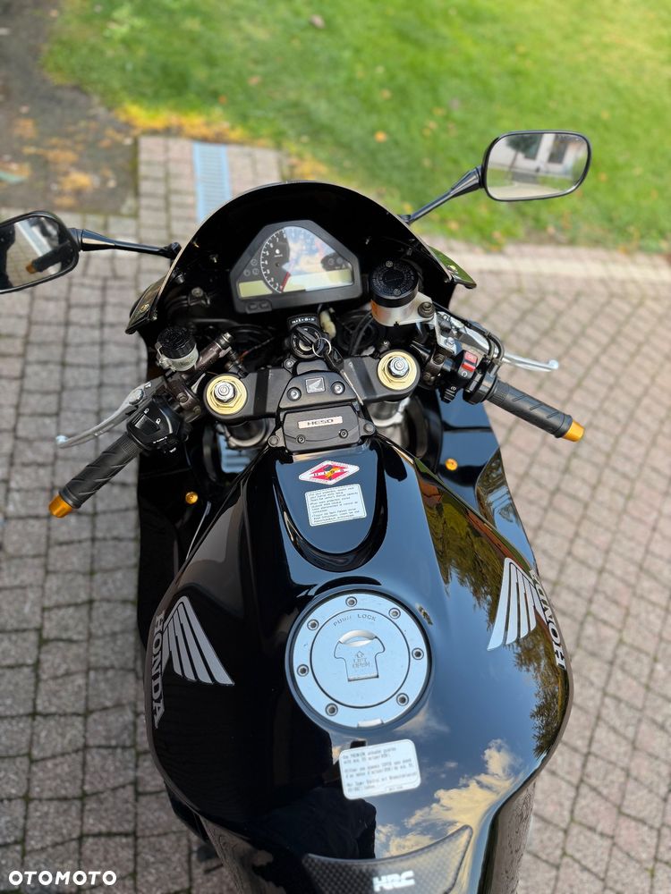 Honda CBR - 18
