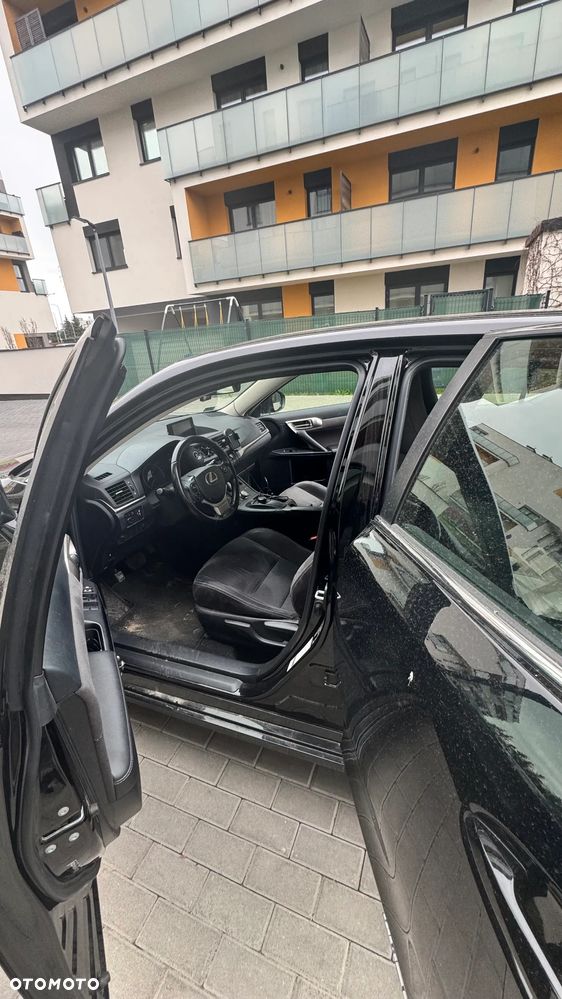 Lexus CT 200h Black - 8