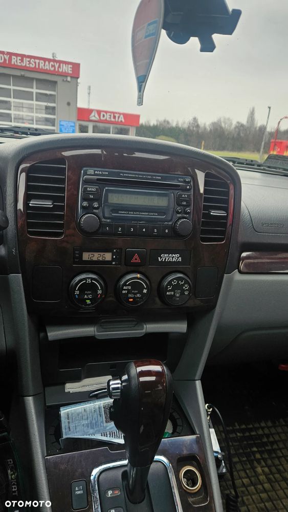 Suzuki Grand Vitara 2.7 V6 - 13