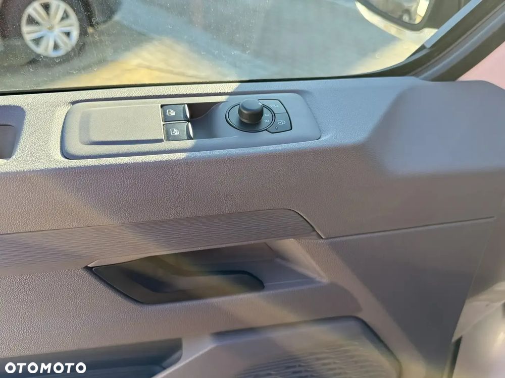 Volkswagen Transporter T7 Kombi N1 - 13