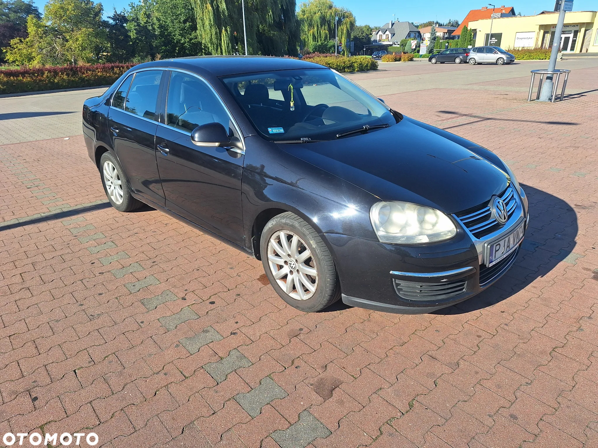 Volkswagen Jetta - 3
