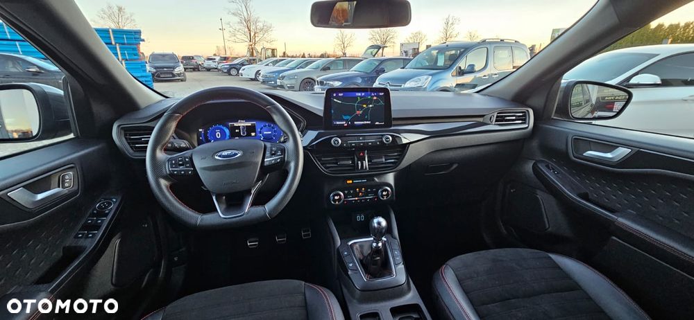 Ford Kuga 1.5 EcoBoost FWD ST-Line X - 21