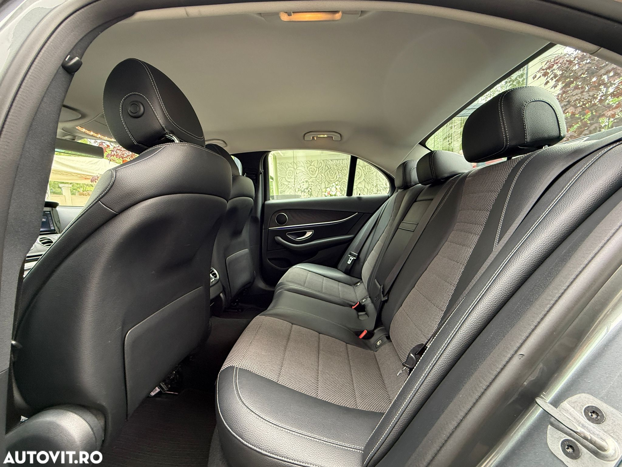 Mercedes-Benz E 200 d T 9G-TRONIC Avantgarde - 10